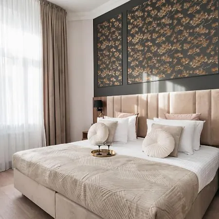 Appartement Deluxe Two-bedroom With Old Town View *