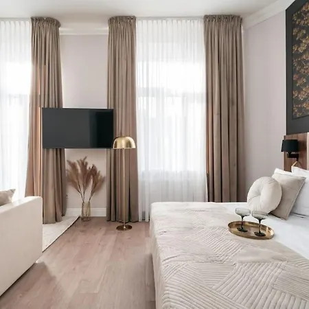 Deluxe Two-bedroom With Old Town View