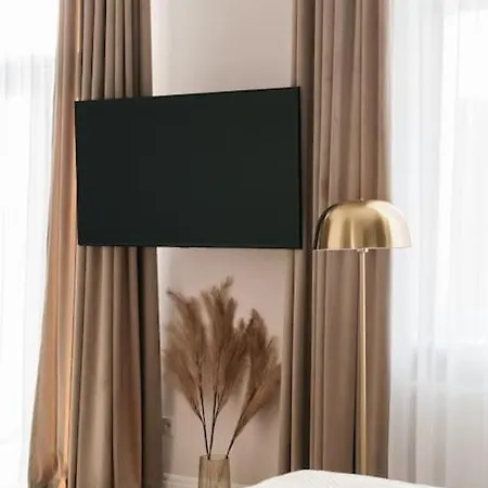 Deluxe Two-bedroom With Old Town View Krakow